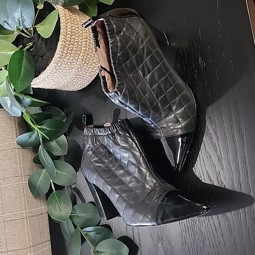 REISS Quilted Black Leather Ankle Boots 37 6.5 Booties Patent Captoe LUXURY - Picture 10 of 17